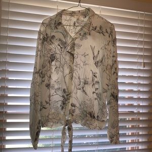 Cute button up shirt